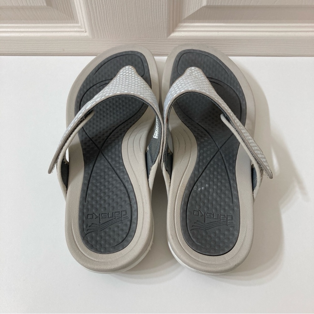 Dansko Women’s Katy 2 Gray Leather Hooded Sandal Flip Flop 11.5 Size 42 Vacation - Picture 5 of 11